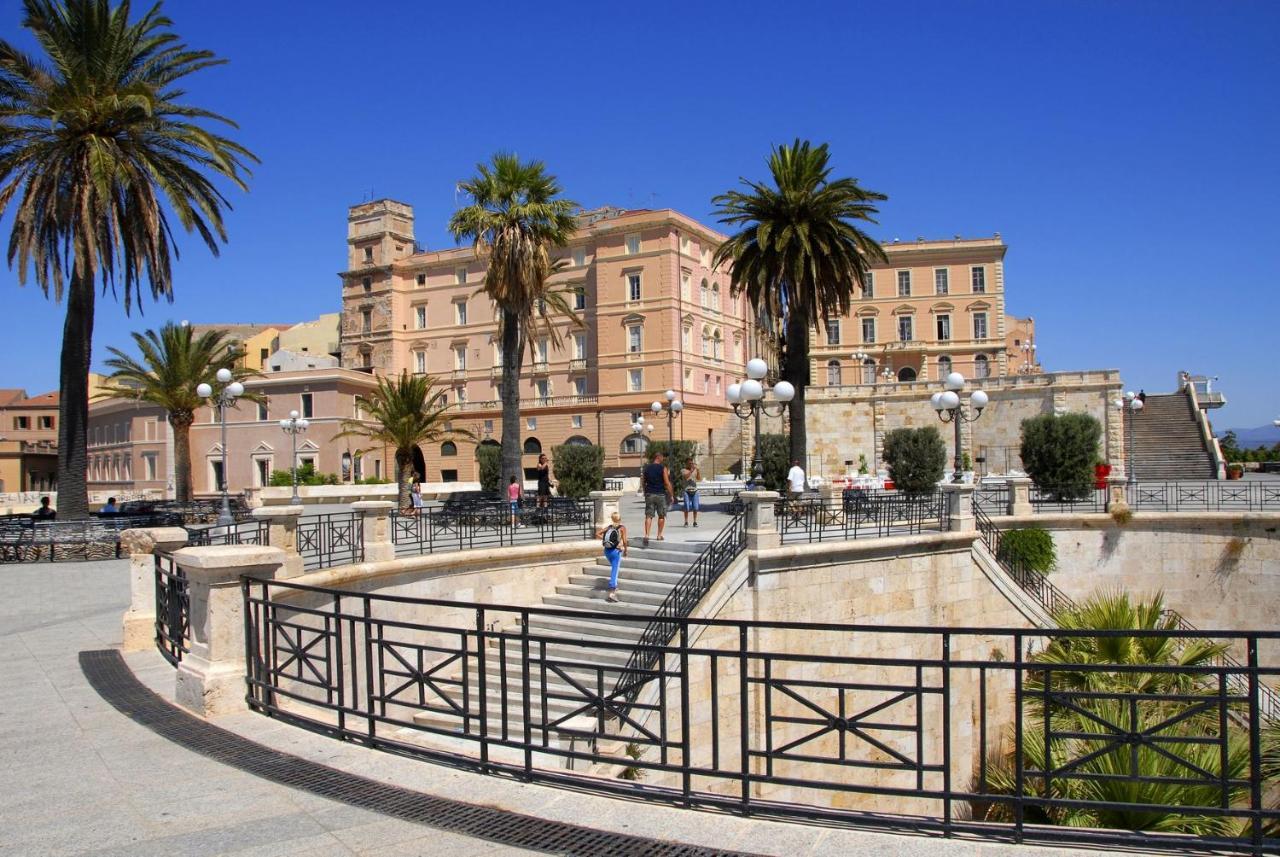 Sky Moon Cagliari Centro Vista Mare Apartment ภายนอก รูปภาพ
